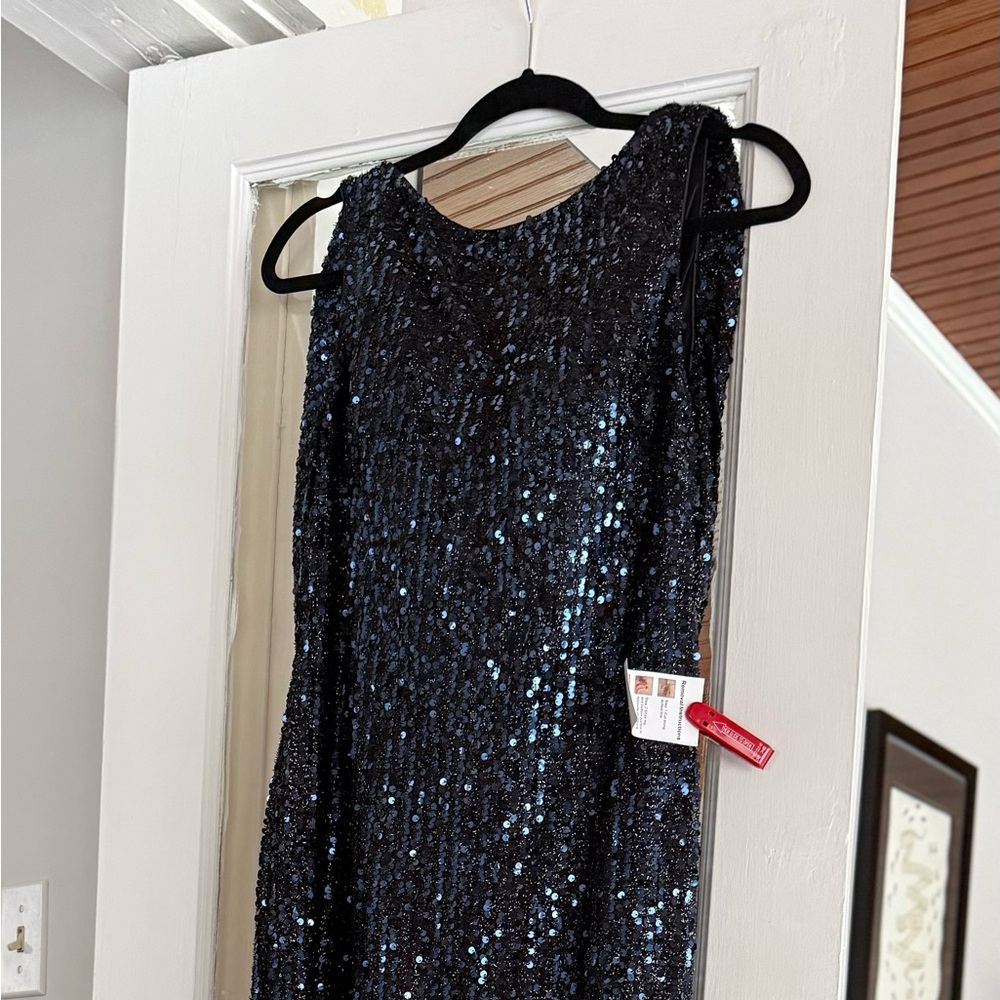 Elegant Black Sequin Backless Dress